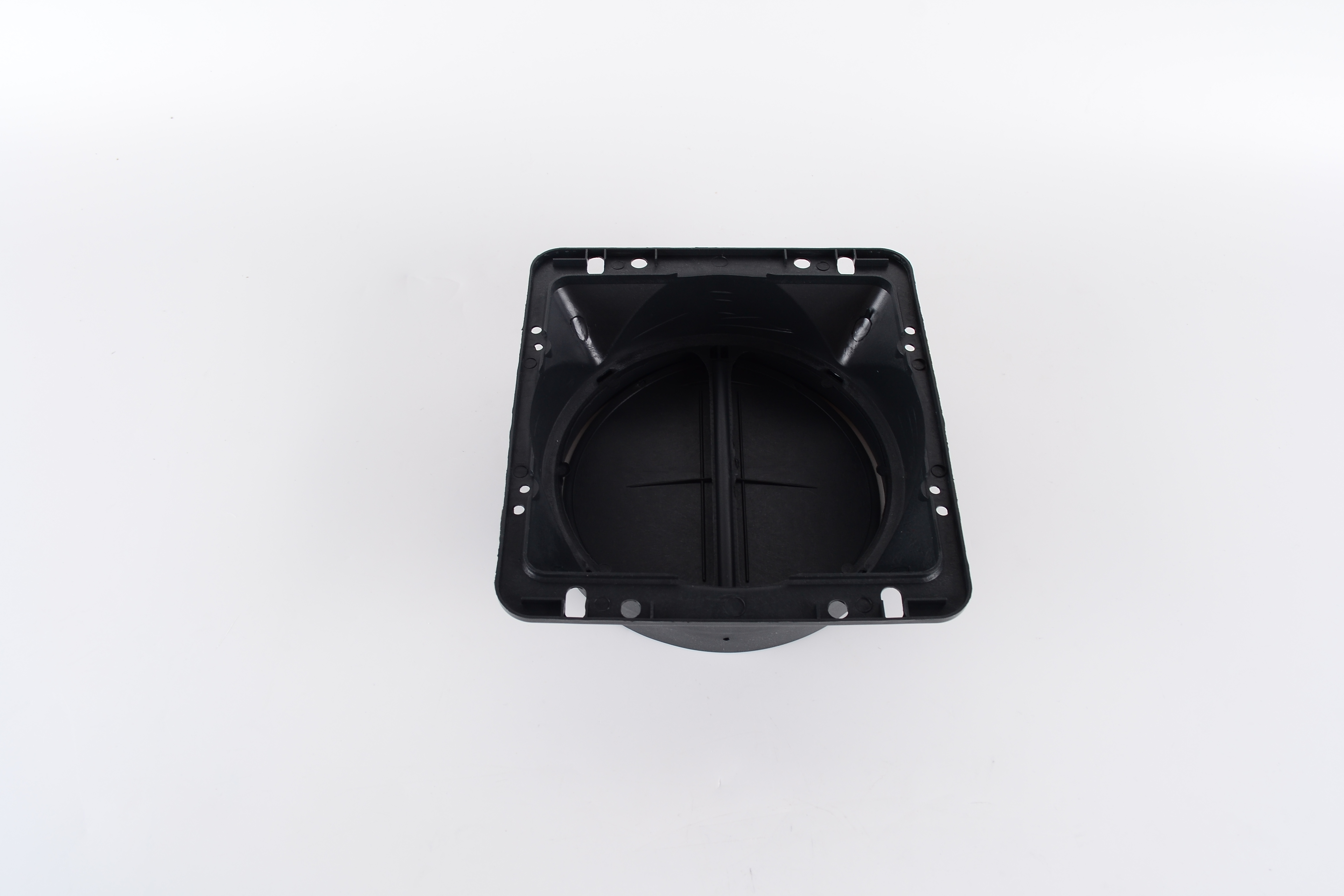 Exhaust Port - B19060004